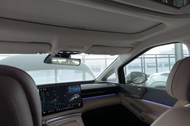 Used XPeng X9 2025 740 Ultra-Long Range Max