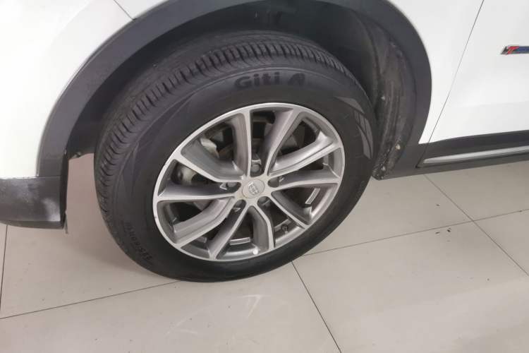 Used Geely Auto Emgrand X7 Sport 2018 1.8TD Automatic Two-Wheel Drive Smart Connect 4G Internet Edition