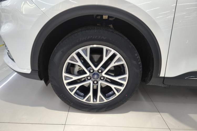 Used Ford Escape 2020 EcoBoost 245 Two-Wheel-Drive Titanium Edition