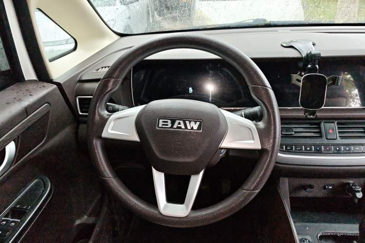 Used BAW Ruisheng Ace M7 2023 2.0L Long Wheelbase Wealth Creation Version 7 Seats
