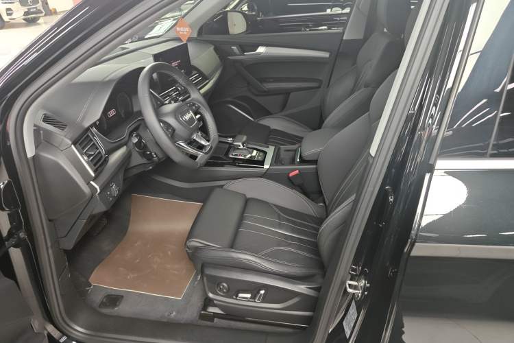 Used Audi Q5L 2024 40 TFSI Fashion Dynamic Model