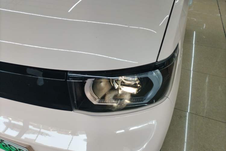 Used Wuling Hongguang MINIEV 2021 Macaron Premium Model – Lithium Iron Phosphate