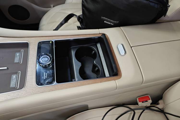 Used Hima AITO M9 2024 Range-Extended Ultra Version 52 kWh 6-Seater Model