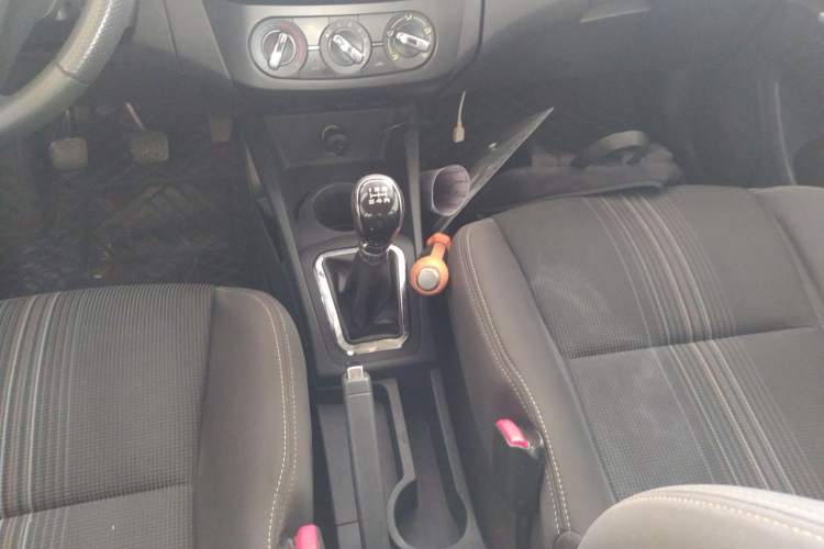 Used Dongfeng Aeolus AX3 2016 1.5L Manual Shangkue Model
