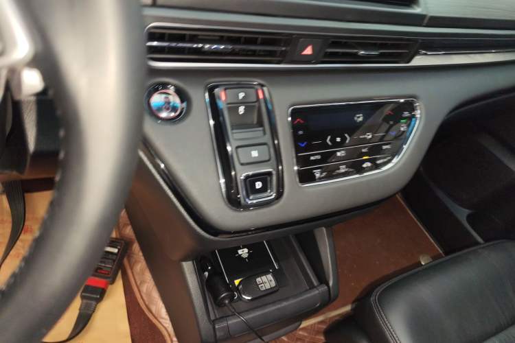 Used Honda Elysion 2022 2.0L eHEV Luxury Edition
