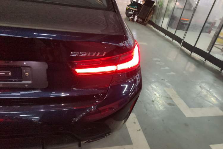 Used BMW 3 Series 2025 330Li M Sport Shadowline Package