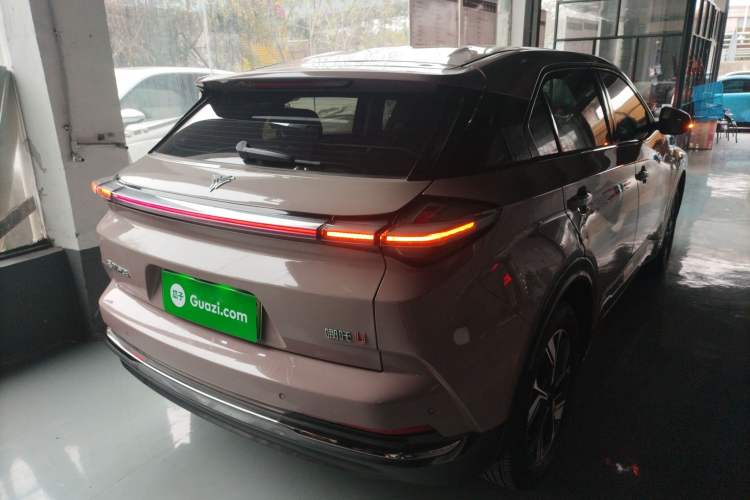 Used NETA U 2022 Zhi 400 Lithium-Nickel-Manganese-Cobalt Energy System
