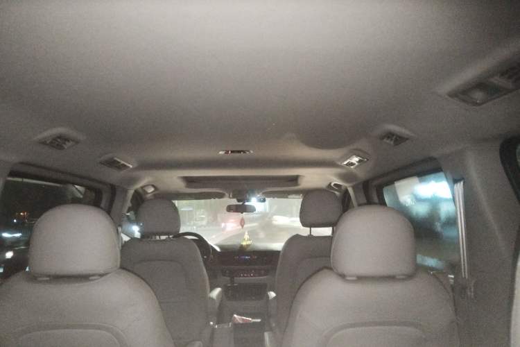 Used SAIC MAXUS G10 2016 2.0T Automatic Elite Edition
