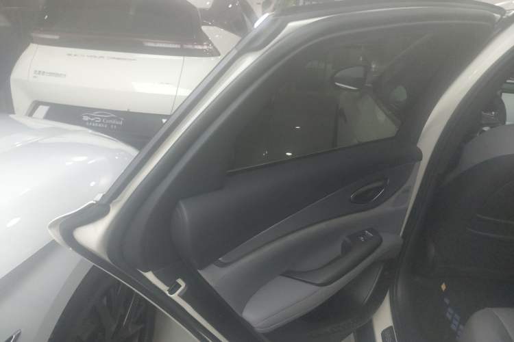 Used BYD Seal 07 DM-i 2025 Intelligent Driving Version DM-i 1.5L 125 km Prestige Edition
