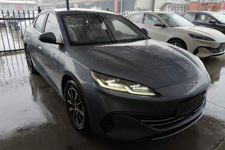 Used BYD Seal 06 New Energy 2024 DM-i 120KM Luxury Model
