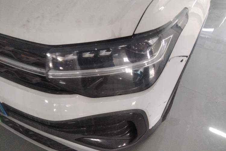 Used Volkswagen Tharu 2024 300TSI Two-Wheel-Drive Moon Luxury Edition