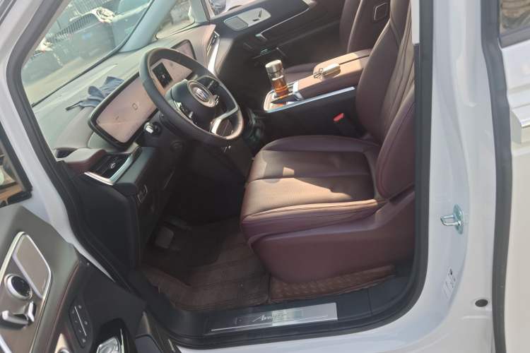 Used Buick Century 2025 2.0T Six-Seater YinShi Edition
