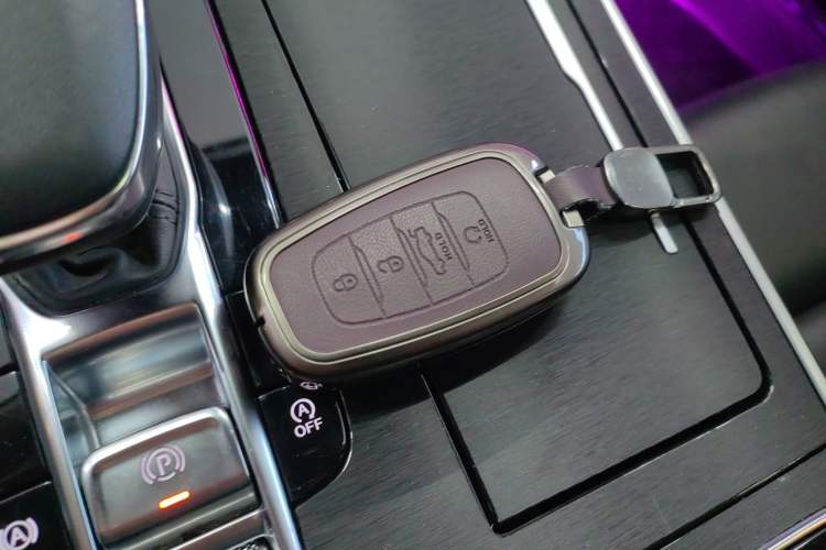 Used Hongqi H9 2020 2.0T Smart Connect Flagship Edition
