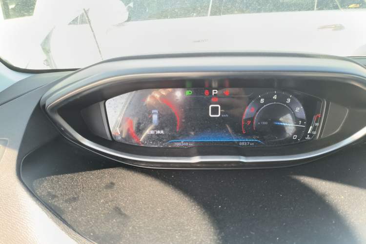 Used Peugeot 5008 2017 380THP 5-Seater Elite Edition
