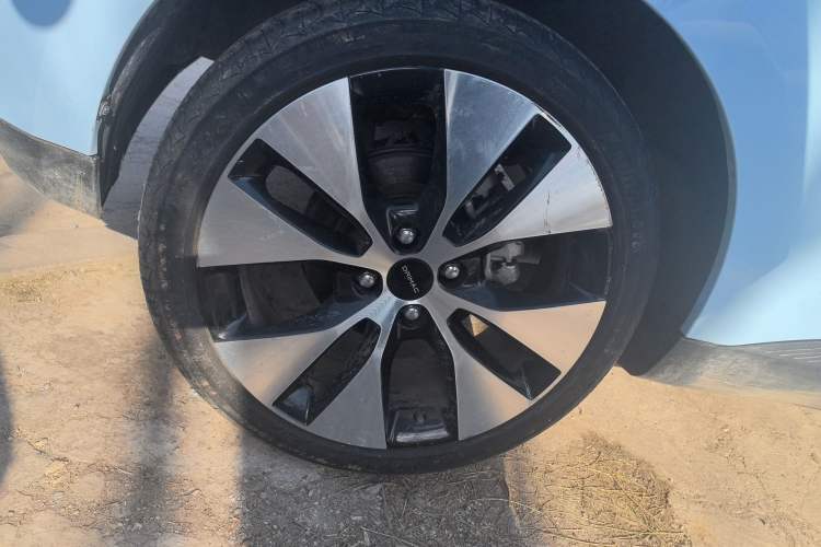 Used  U2 2023 400 Pro Edition
