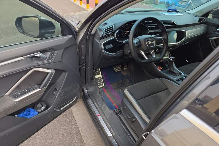 Used Audi Q3 2021 45 TFSI quattro Fashion Dynamic Model