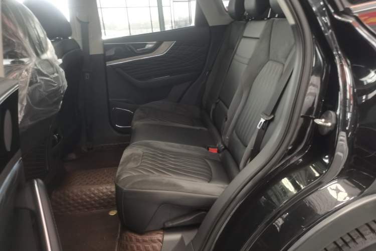 Used Hongqi HS5 2022 Facelifted Version 2.0T Smart Connect Flagship All-Wheel-Drive Edition