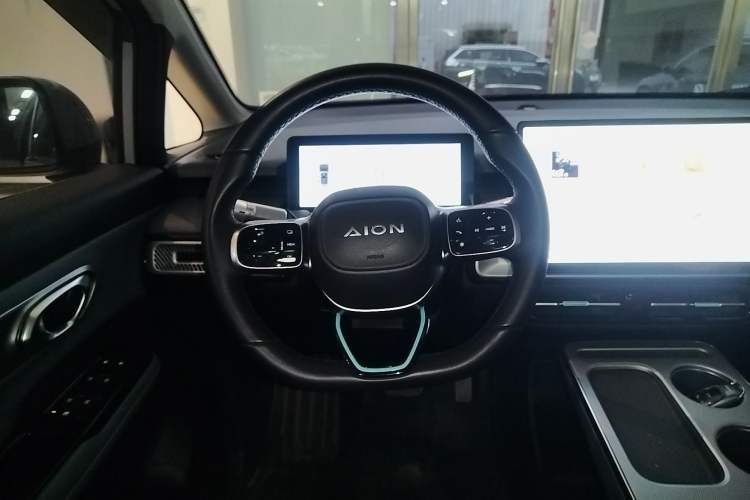 Used AION Y 2023 Plus 510 Smart Edition