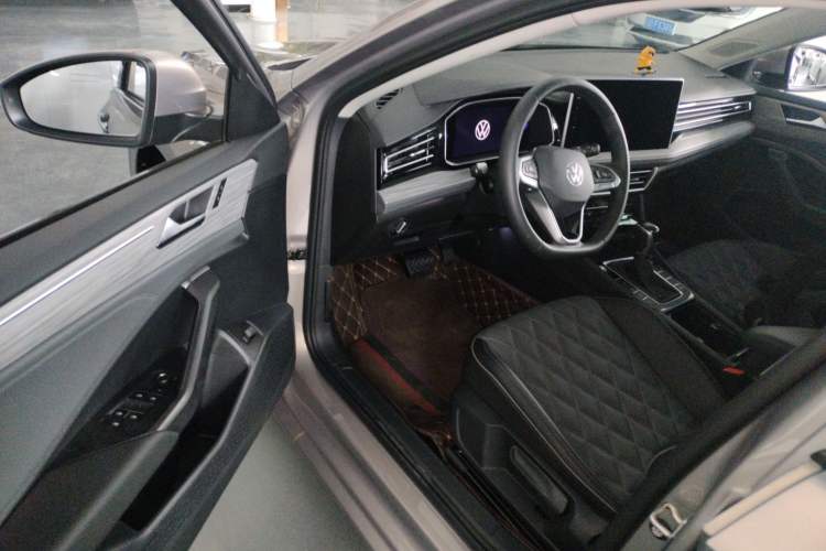 Used Volkswagen Sagitar 2023 200TSI DSG Excellence Edition
