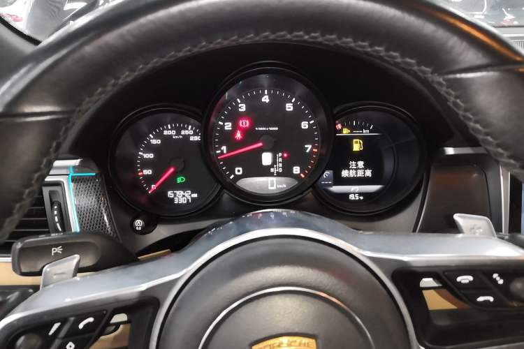 Used Porsche Macan 2017 Macan 2.0T
