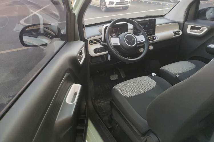 Used Wuling Hongguang MINIEV 2024 3rd Generation 215km Youth Edition
