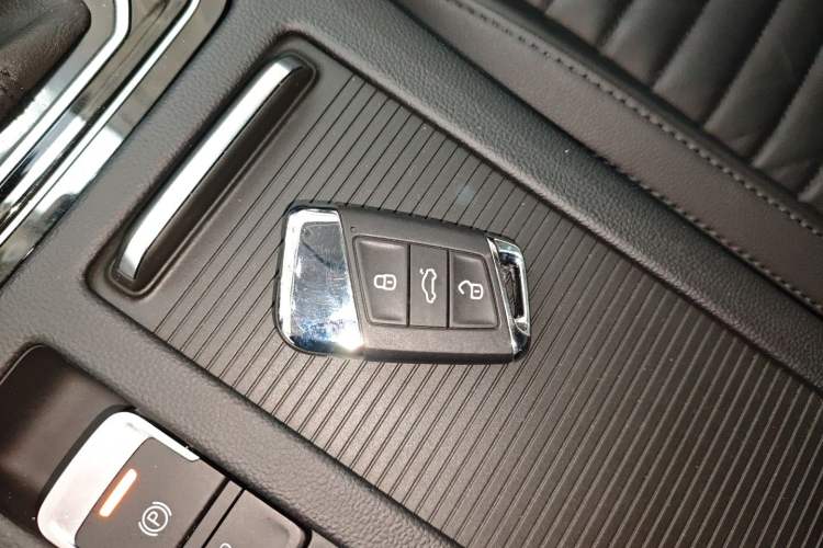 Used Volkswagen Magotan 2019 330TSI DSG Luxury Version China VI Standard
