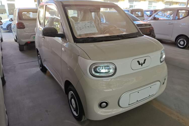 Used Wuling Hongguang MINIEV 2024 3rd Generation 215km Youth Edition