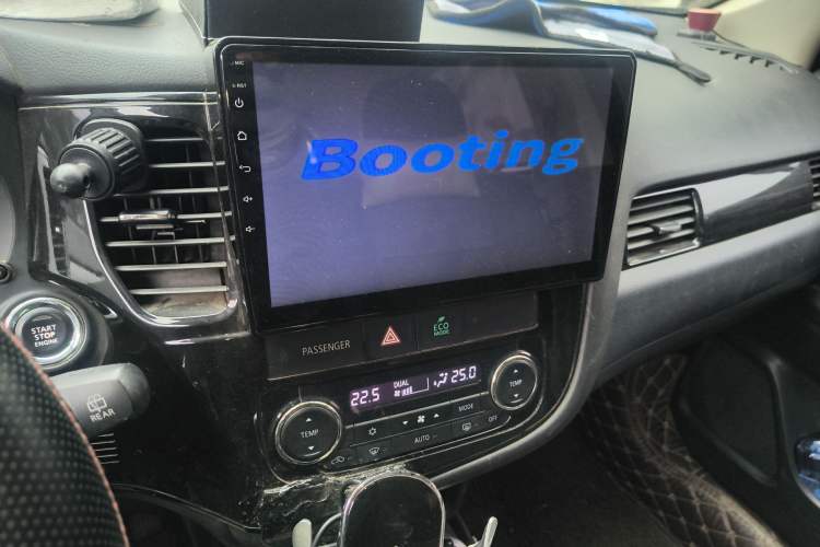 Used Mitsubishi Outlander 2018 2.4L 4x4 Luxury Edition 7-Seater