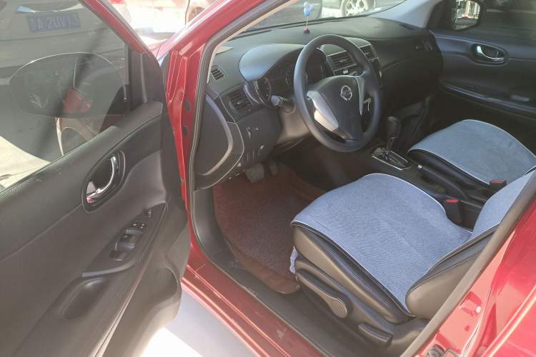 Used Nissan Tiida 2014 1.6L CVT Smart Model