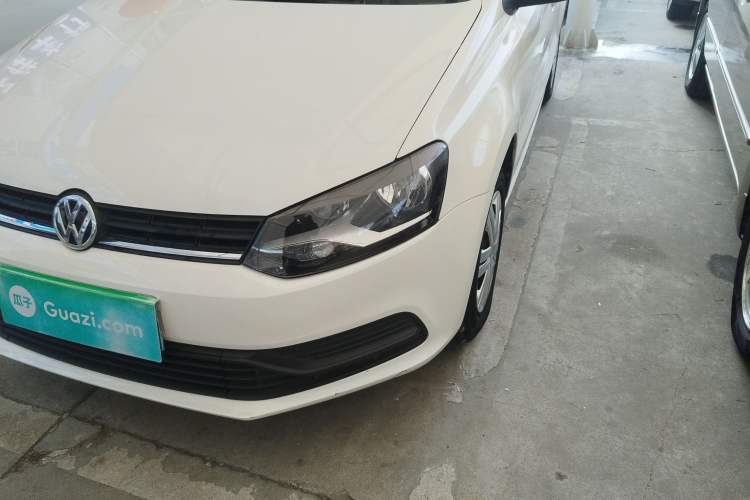 Used Volkswagen Polo 2016 1.4L Manual Fashion Model