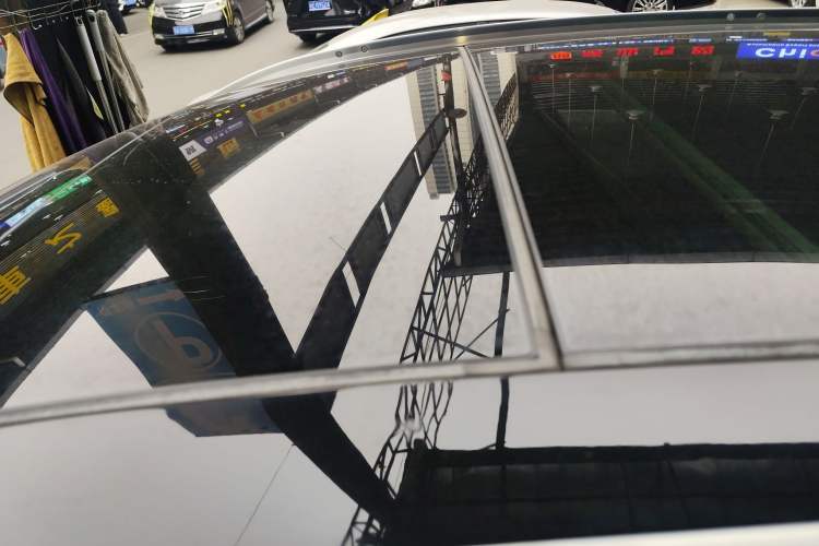 Used Honda Vezel 2015 1.8L CVT 2WD Luxury Model