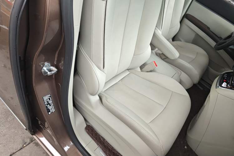 Used Buick GL8 2021 Land Cruiser Executive 652T Premium Model
