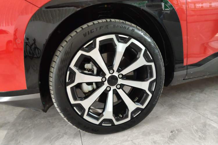 Used AION V 2024 Aion Tyrannosaurus 650 LiDAR Edition
