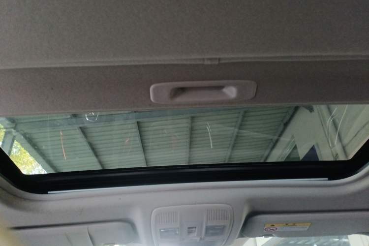 Used Mazda Mazda 3 Axela 2017 Hatchback 2.0L Automatic Luxury Model Emission Standard China V
