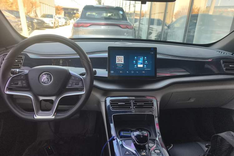 Used BYD Qin PLUS 2021 EV 400KM Luxury Model