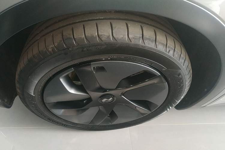 Used ONVO L60 2024 60 kWh Rear-Drive Version