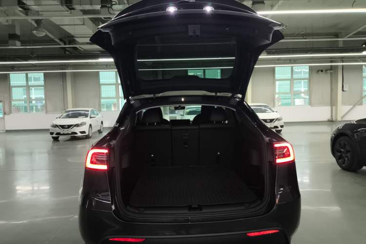 Used Tesla Model Y 2024 Rear-Wheel-Drive Version