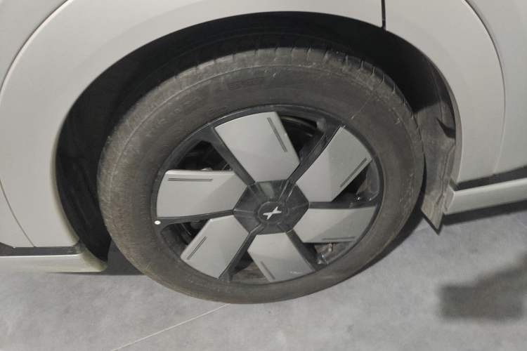 Used XPeng X9 2024 702 Ultra-Long Range Max