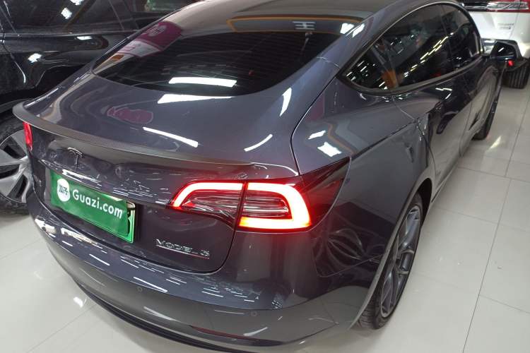 Used Tesla Model 3 2021 Revised Version II – Performance High-Performance All-Wheel-Drive Edition
