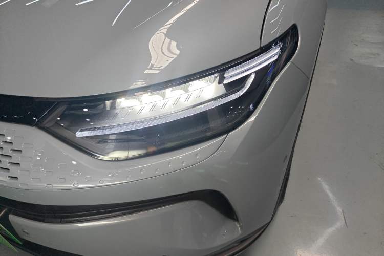 Used Leapmotor C11 2024 Range-Extended 300 Luxury Edition
