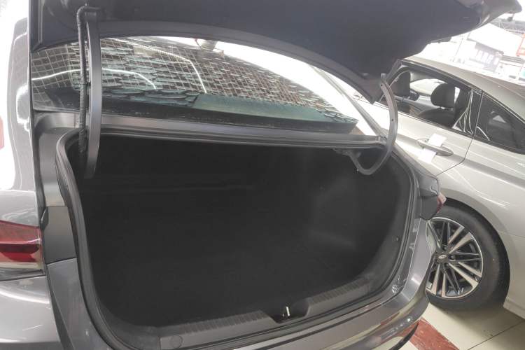 Used GAC Trumpchi EMPOW 2021 270T DCT J16 Version