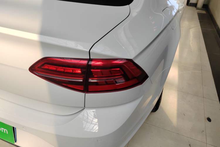 Used Volkswagen Lamando 2019 230TSI DSG Fashion Edition China VI
