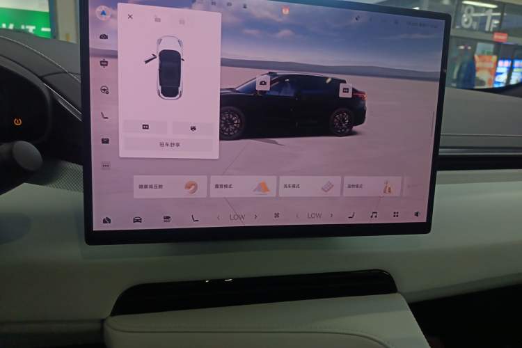 Used Zeekr 001 2025 WE Edition 100 kWh Rear-Wheel Drive
