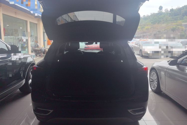 Used Buick Envision 2022 Encore S 552T Two-Wheel-Drive Luxury Model
