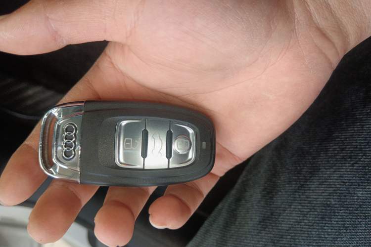 Used Audi A4L 2015 35 TFSI Automatic Standard Model
