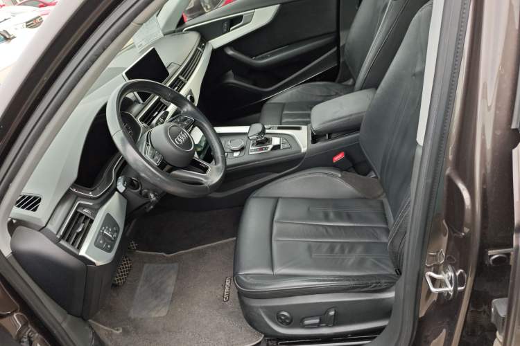 Used Audi A4L 2018 30th Anniversary Edition 40 TFSI Fashion Model