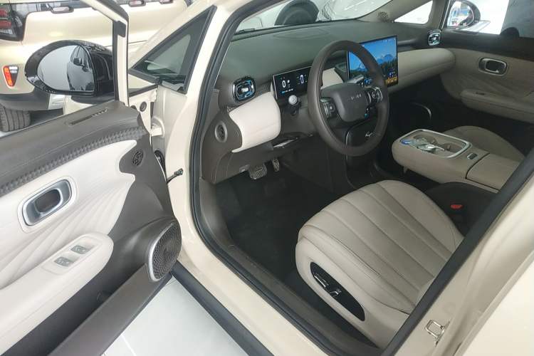 Used AION UT 2025 420 Prestige Edition
