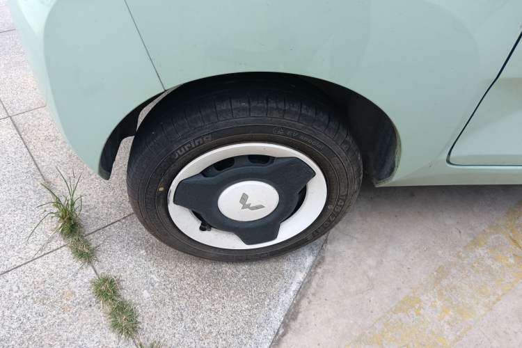 Used Wuling Hongguang MINIEV 2021 Macaron Premium Model – Lithium Iron Phosphate
