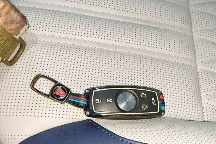 Used Roewe iMAX8 2022 400TGI Prestige Edition
