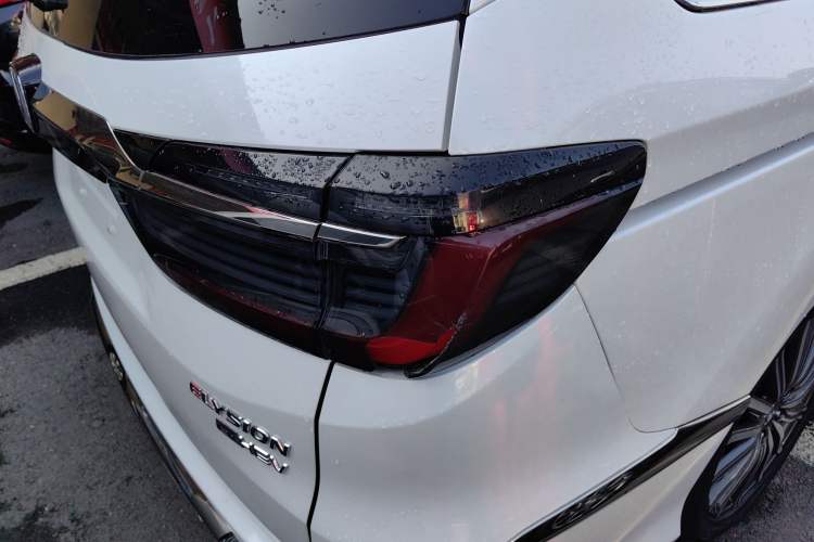 Used Honda Elysion 2022 2.0L eHEV Luxury Edition